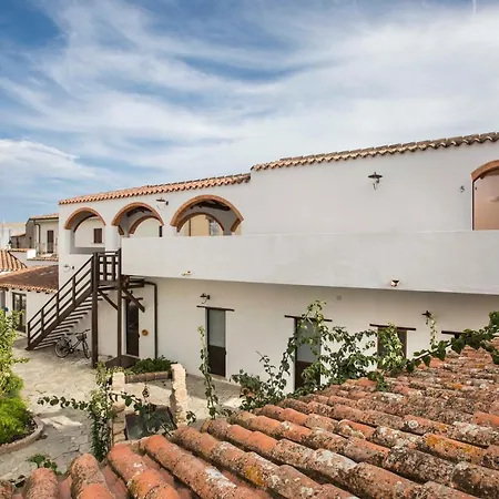 Guest house Domu Elvira 3*