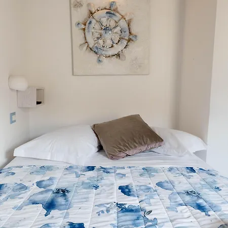 Domu Elvira Muravera