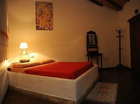 Domu Elvira Gasthof Muravera