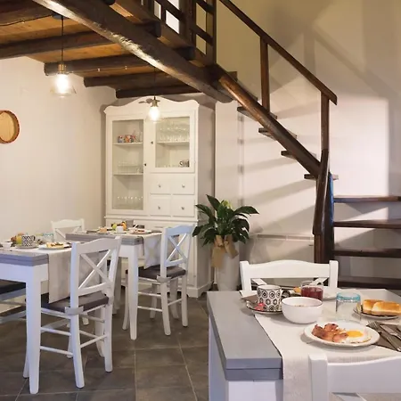 Domu Elvira ムラヴェーラ